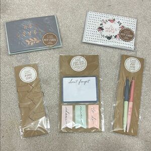 Stationery Set with Notecards and Pens